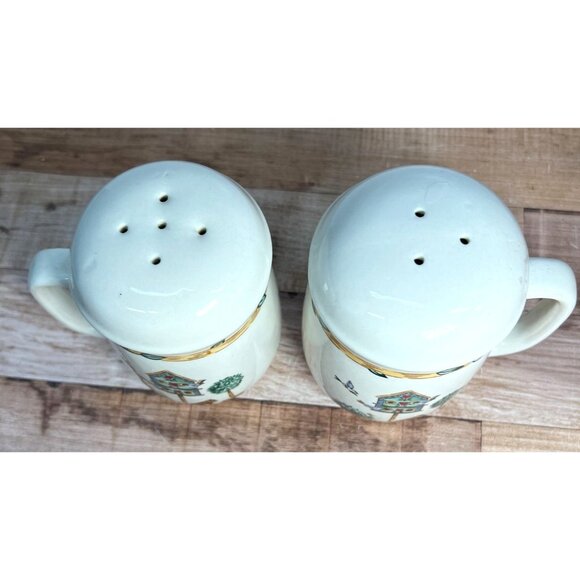 Set Of 2 Ceramic Birdhouse Salt & Pepper Shakers - Picture 3 of 4